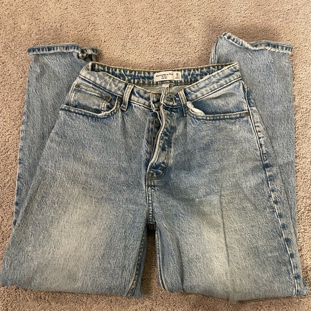 Abercrombie & Fitch Light Blue Relaxed Jeans